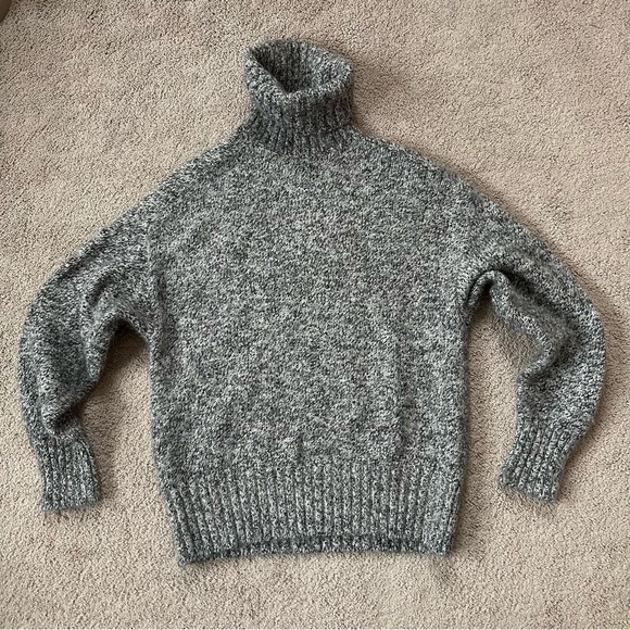 ZARA Marled Gray Turtleneck Knit Long Sleeve Fuzzy Cozy Sweater S - Picture 2 of 9
